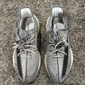 Yeezy 350 boost